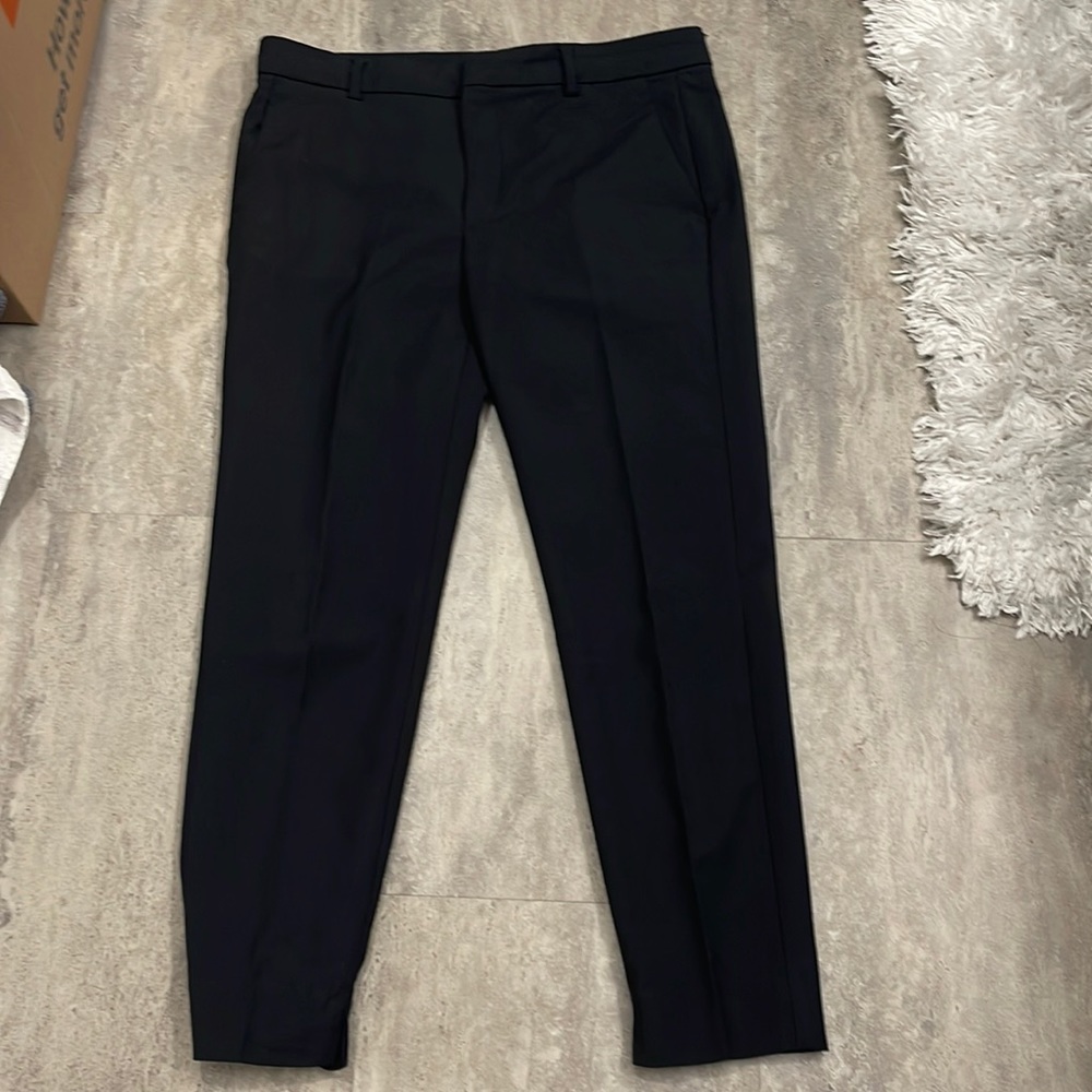 Black Zara ankle pants